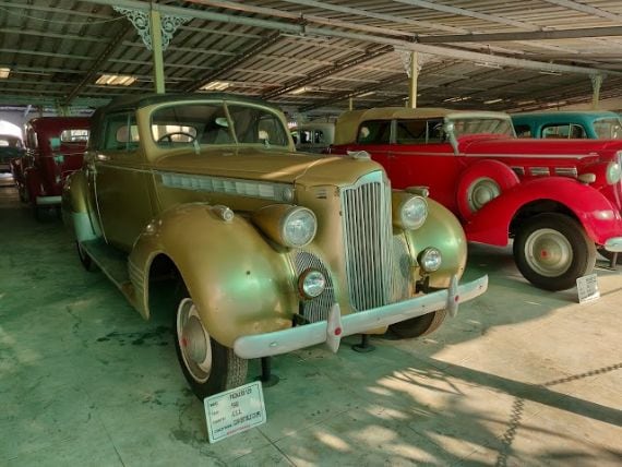 Auto World Vintage-3